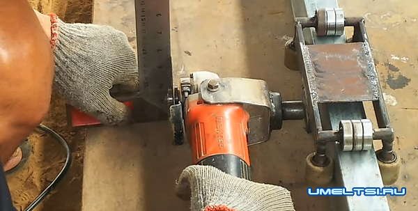 Приспособление для ровной резки металла