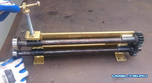 Станок для декоративного тиснения Станок для декоративного тиснения