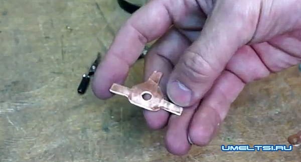 Зажим для пайки "Третья рука" Зажим для пайки "Третья рука"