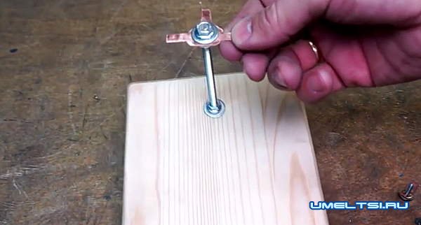 Зажим для пайки "Третья рука" Зажим для пайки "Третья рука"