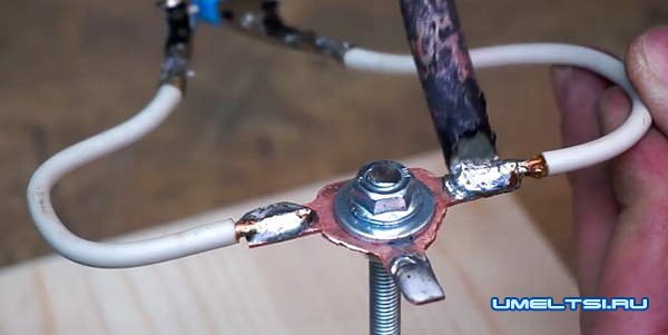 Зажим для пайки "Третья рука" Зажим для пайки "Третья рука"