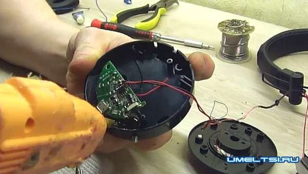 Делаем беспроводные наушники