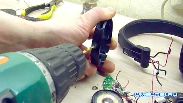 Делаем беспроводные наушники