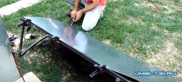 Козырек над крыльцом дома