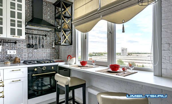 окно на кухне в ее дизайне