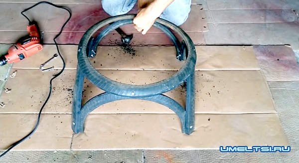 кресло из шин