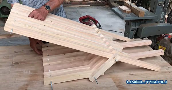 Складной стул из деревянных брусков