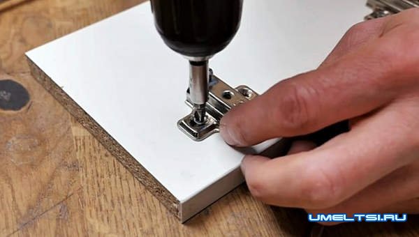 Как отремонтировать вырванные петли Как отремонтировать вырванные петли