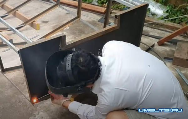 моторная лодка из пластиковых бочек моторная лодка из пластиковых бочек