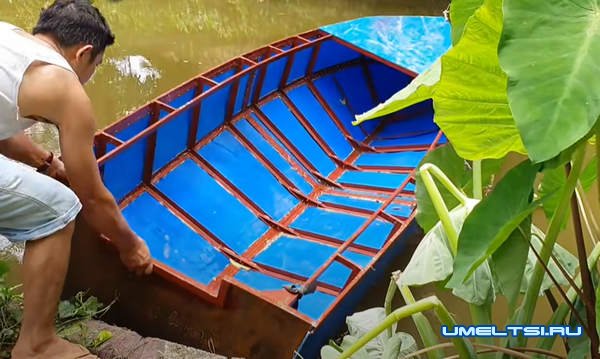 моторная лодка из пластиковых бочек моторная лодка из пластиковых бочек