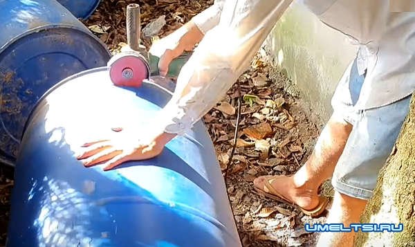 моторная лодка из пластиковых бочек моторная лодка из пластиковых бочек