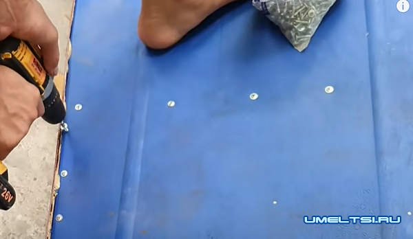 моторная лодка из пластиковых бочек моторная лодка из пластиковых бочек