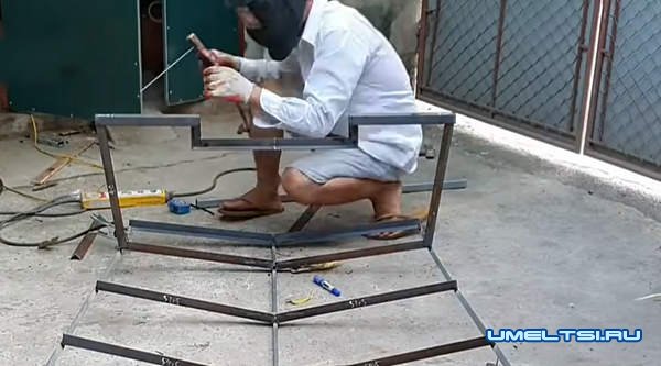 моторная лодка из пластиковых бочек моторная лодка из пластиковых бочек