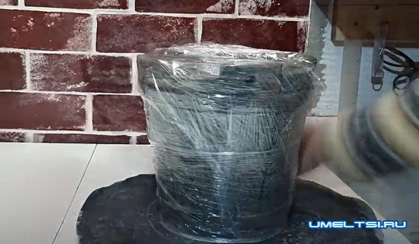 Изготовление кашпо-ведерко их цемента