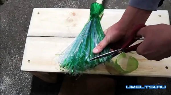 Метла из пластиковых бутылок Метла из пластиковых бутылок