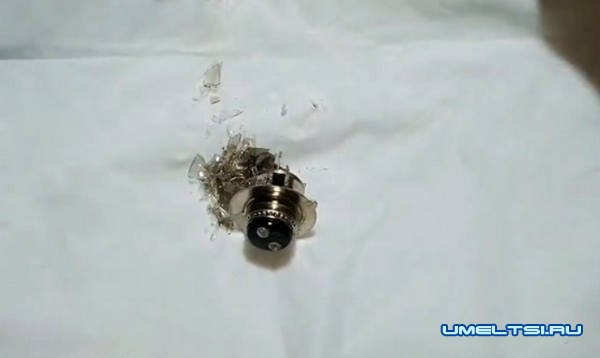 Мощная светодиодная лампочка