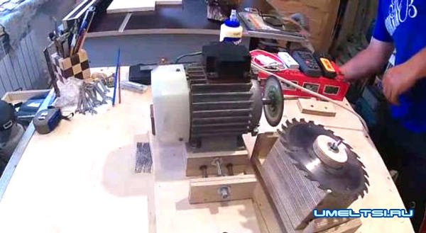 Заточной станок для пильных дисков Заточной станок для пильных дисков